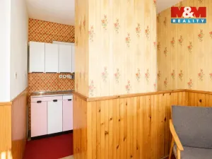 Prodej bytu 3+1, Praha - Prosek, Lovosická, 66 m2