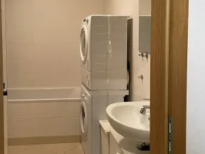 Prodej bytu 2+kk, Praha - Horní Měcholupy, Mantovská, 51 m2