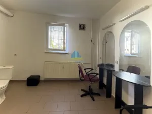 Pronájem obchodního prostoru, Františkovy Lázně, Otakara Březiny, 15 m2
