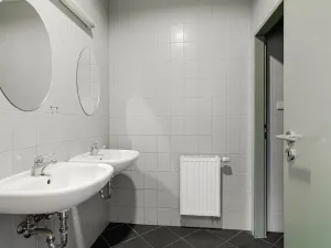 Pronájem kanceláře, Praha - Letňany, Veselská, 584 m2
