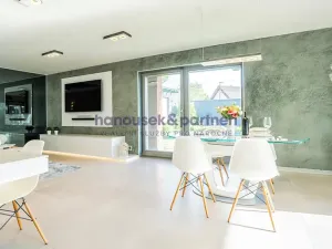 Prodej vily, Mezouň, 306 m2