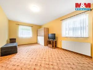 Pronájem komerční nemovitosti, Nová Role - Mezirolí, 795 m2