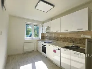 Pronájem bytu 2+1, Písek, Na Stínadlech, 58 m2