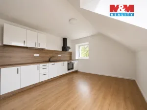 Pronájem bytu 3+1, Veltrusy, Douchova, 97 m2