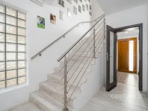 Prodej rodinného domu, Velké Žernoseky, 273 m2