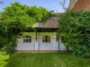 Prodej ordinace, Křižanov, Benešovo náměstí, 530 m2