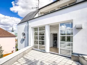 Prodej kanceláře, Křižanov, Benešovo náměstí, 530 m2