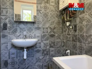 Pronájem bytu 2+1, Pardubice - Bílé Předměstí, Na Bukovině, 69 m2