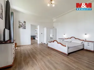 Prodej rodinného domu, Moravec, 220 m2