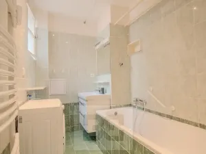 Pronájem bytu 3+1, Praha - Vinohrady, Písecká, 79 m2