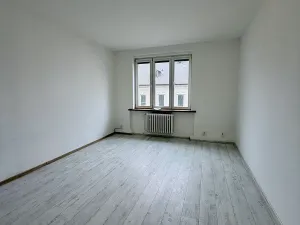 Pronájem bytu 2+1, Aš, Hlavní, 77 m2
