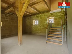 Prodej zemědělské usedlosti, Blíževedly, 250 m2