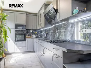 Prodej rodinného domu, Praha - Horní Počernice, Náchodská, 316 m2