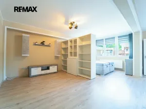 Prodej bytu 1+1, Kolín, Roháčova, 42 m2