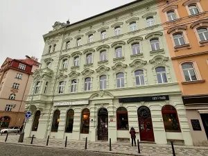 Pronájem bytu 2+1, Praha - Holešovice, Letenské náměstí, 82 m2