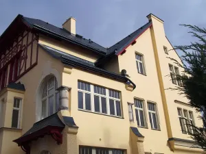 Pronájem bytu 2+kk, Liberec - Liberec I-Staré Město, Zborovská, 43 m2