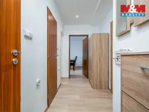 Prodej bytu 2+1, Pardubice - Zelené Předměstí, Benešovo náměstí, 53 m2