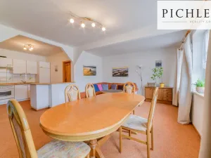 Prodej rodinného domu, Stříbrná, 341 m2