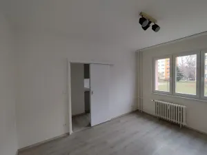 Pronájem bytu 3+1, Praha - Malešice, Počernická, 72 m2