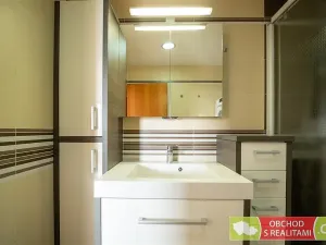 Prodej bytu 2+kk, Praha, Studnická, 93 m2