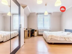 Prodej rodinného domu, Karlovy Vary, Krokova, 280 m2