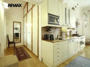 Pronájem bytu 2+1, Praha - Vinohrady, Voroněžská, 70 m2