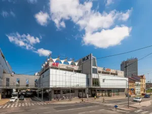 Pronájem kanceláře, České Budějovice, Pražská tř., 110 m2