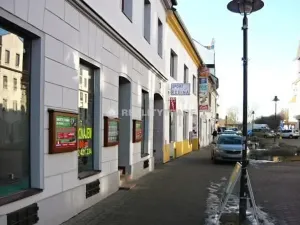 Pronájem obchodního prostoru, Strakonice, Palackého náměstí, 100 m2