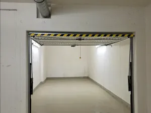 Pronájem garáže, Praha - Třebonice, Do zahrádek II, 20 m2