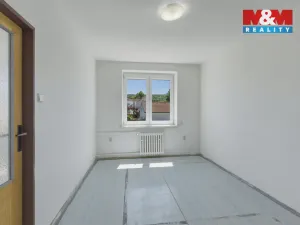 Prodej bytu 3+1, Slavětín, Nádražní, 64 m2
