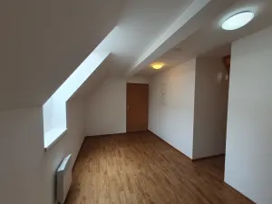 Pronájem bytu 2+kk, Kralupy nad Vltavou, Palackého nám., 54 m2