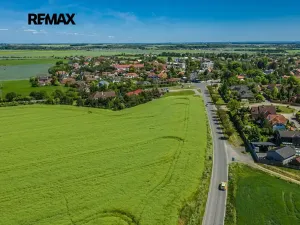 Prodej komerčního pozemku, Hovorčovice, 5254 m2