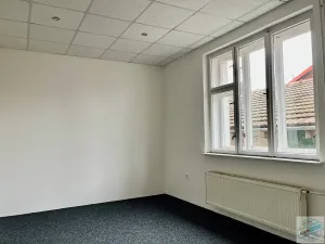Pronájem kanceláře, Hlučín, 130 m2