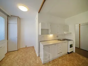Prodej bytu 3+1, Jindřichův Hradec, sídliště Vajgar, 81 m2