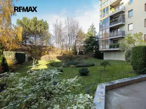 Prodej obchodního prostoru, Praha - Troja, Vřesová, 240 m2