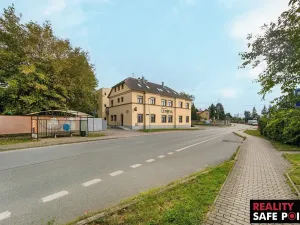Prodej ubytování, Dobřany, Lipová, 820 m2