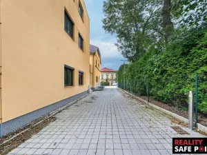 Prodej ubytování, Dobřany, Lipová, 820 m2