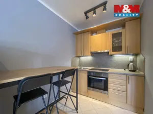 Pronájem bytu 1+kk, Praha - Košíře, Plzeňská, 31 m2