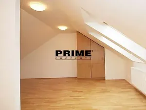 Pronájem kanceláře, Praha - Střešovice, Nad hradním vodojemem, 350 m2