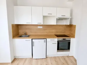 Pronájem bytu 1+kk, Rosice, Sportovní, 34 m2
