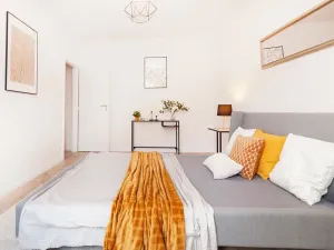 Pronájem bytu 3+kk, Praha - Břevnov, Břevnovská, 56 m2