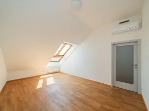 Pronájem bytu 5+1, Praha - Smíchov, Štefánikova, 168 m2