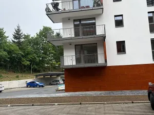 Pronájem garážového stání, Jablonec nad Nisou, Za Jízdárnou, 12 m2