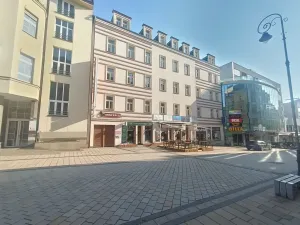 Pronájem kanceláře, Karlovy Vary, T. G. Masaryka, 30 m2
