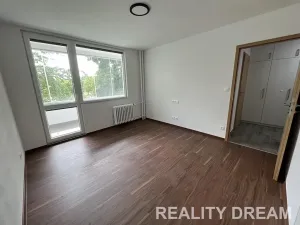 Pronájem bytu 2+kk, Praha - Prosek, Prosecká, 40 m2