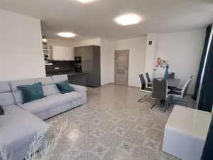 Prodej rodinného domu, Břežany II, 160 m2