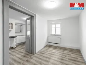 Pronájem bytu 2+1, Velvary, Chržínská, 62 m2