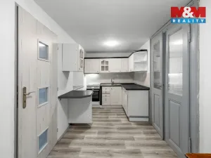 Pronájem bytu 2+1, Velvary, Chržínská, 62 m2