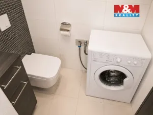 Pronájem bytu 1+kk, Praha - Letňany, Frýdecká, 27 m2