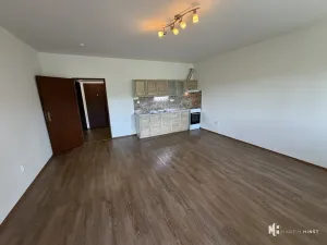 Pronájem bytu 1+kk, Praha - Libeň, Pod plynojemem, 36 m2